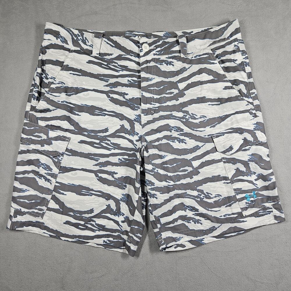 Under Armour Shorts Mens 40 Gray Tiger Camo HeatGear Loose Golf Stretch Fishing